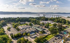 Doubletree Hotel in Tarrytown